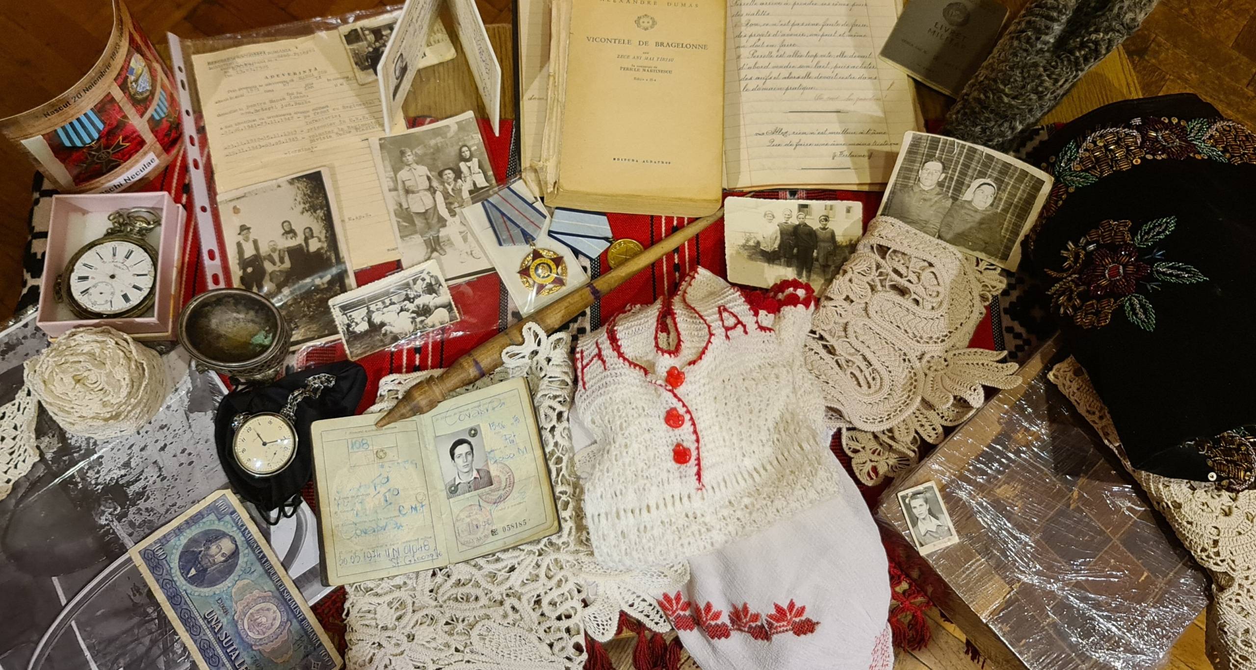 Cufărul cu amintiri: descoperim povești împreună